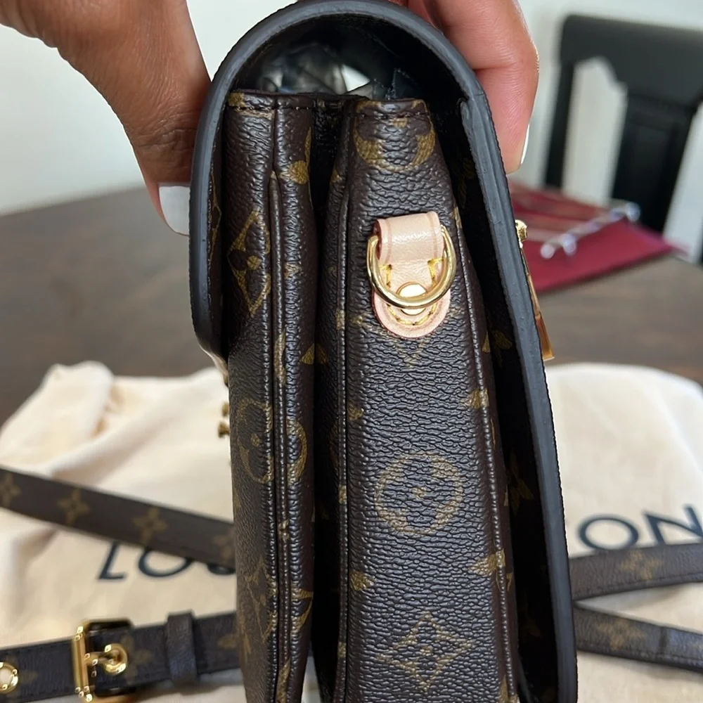 SOLD! Authentic Louis Vuitton Pochette Metis! - Picture 15 of 16